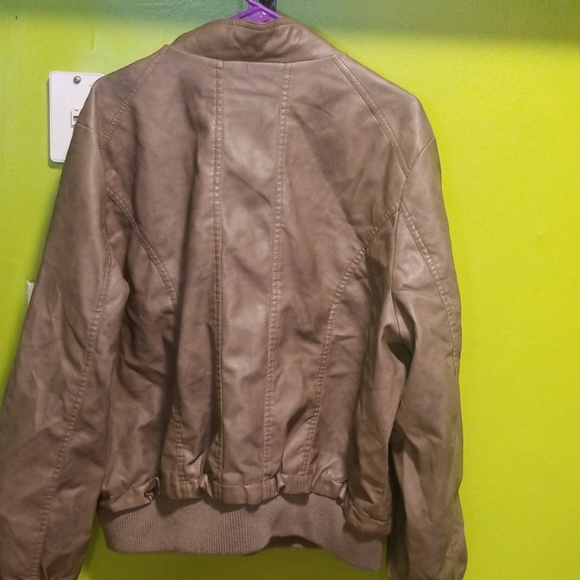 Leather bomber jacket - Picture 3 of 4